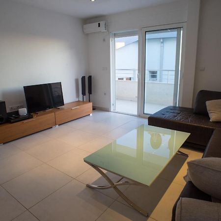 Becici Three-Bedroom Penthouse Apartment With Jacuzzi Esterno foto